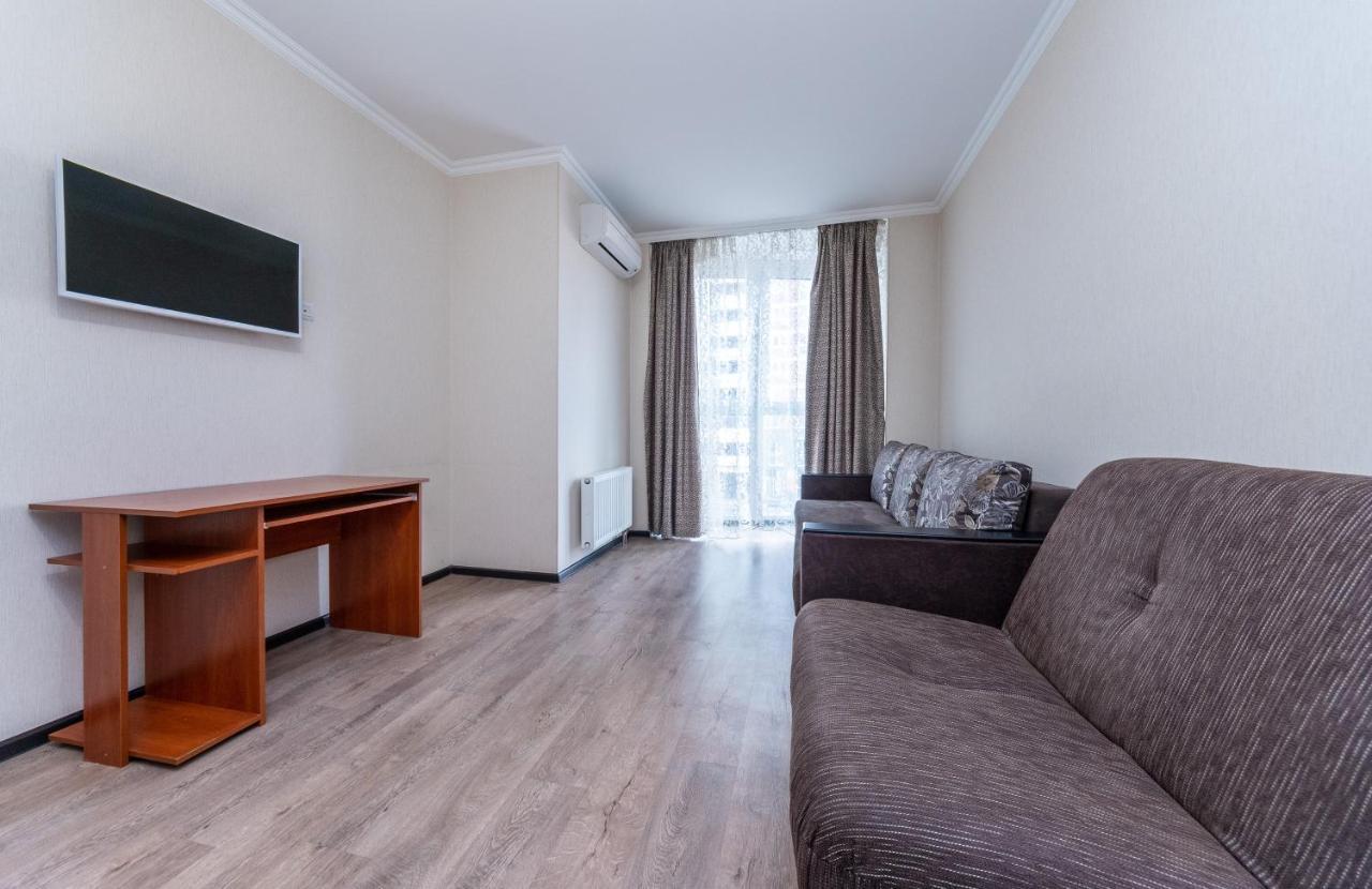 Flatrent Drahomanova 2A Appartement Kiev Buitenkant foto