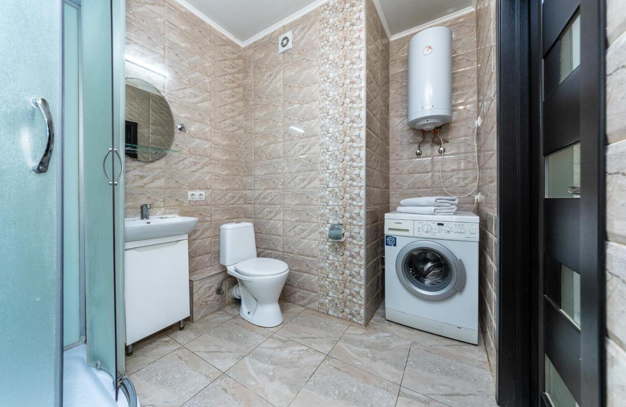 Flatrent Drahomanova 2A Appartement Kiev Buitenkant foto