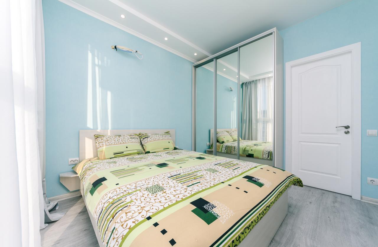 Flatrent Drahomanova 2A Appartement Kiev Buitenkant foto