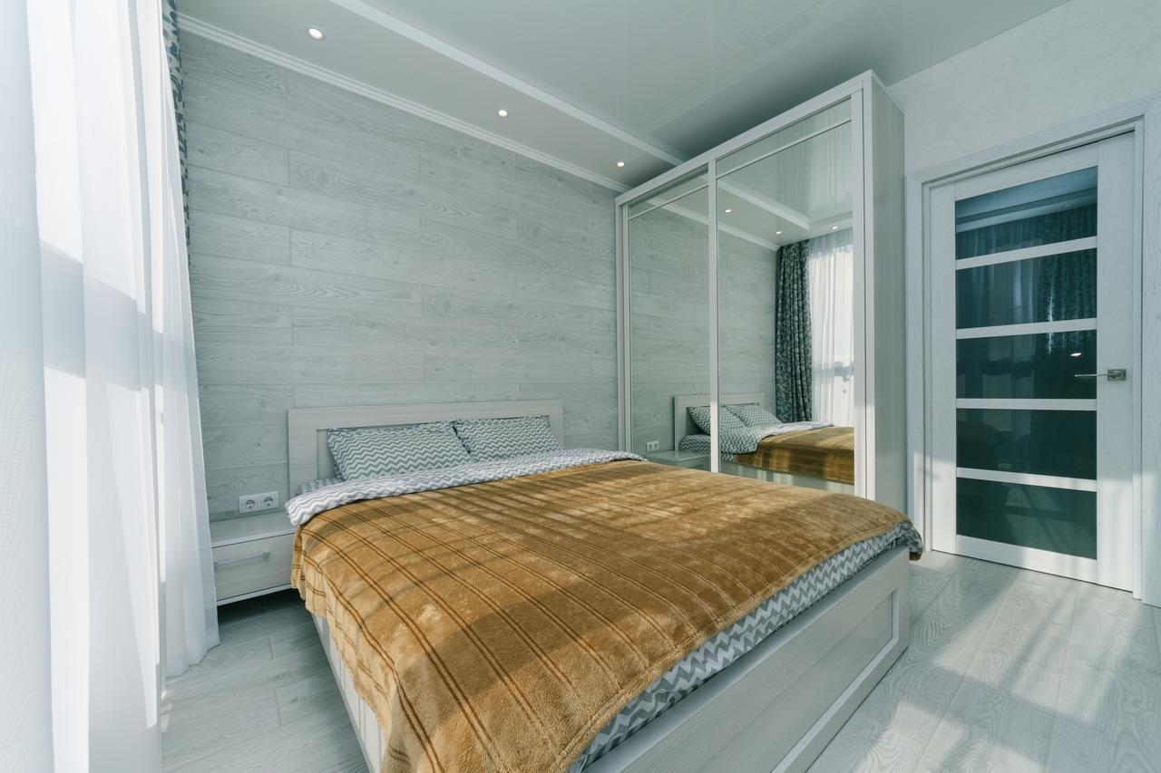 Flatrent Drahomanova 2A Appartement Kiev Buitenkant foto